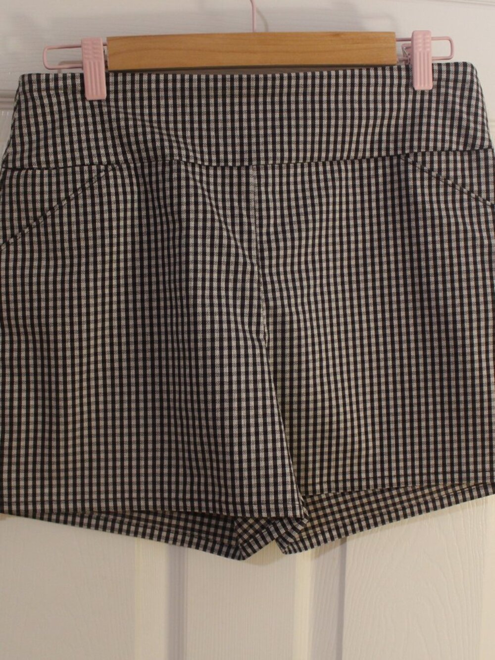 Versona Women’s Gingham Shorts SKU298Size 10 Black White Modern NWT